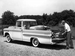 1959 Chevrolet Apache 32 Deluxe Fleetside Pickup Truck